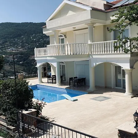 Villa Royal
