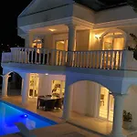 Villa Royal *